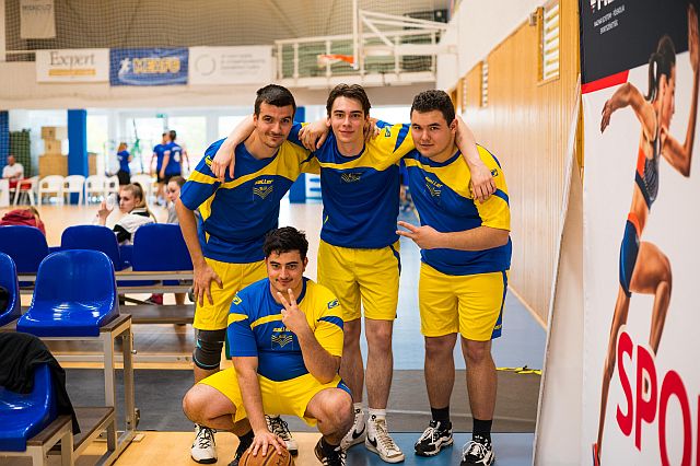 EJF-es hallgatók az Universitas Kupán