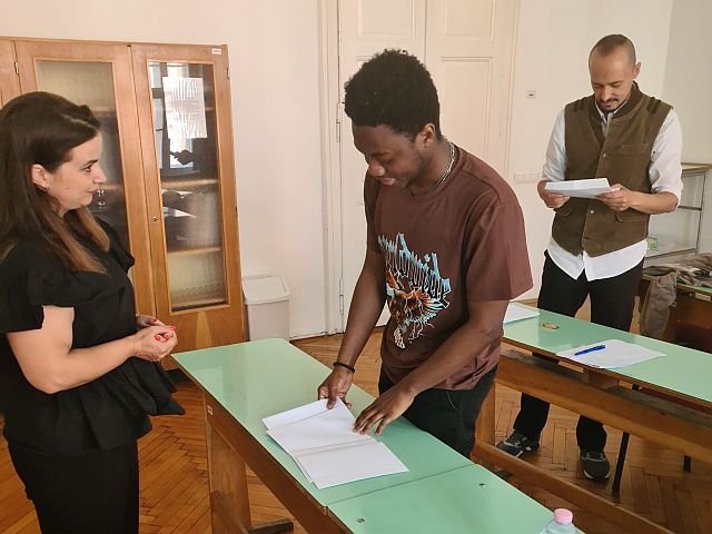 Külföldi hallgatók magyar záróvizsgája.