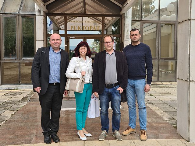 A főiskola képviselői a szakmai látogatáson.