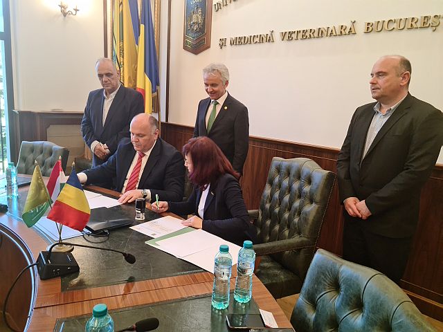 Együttműködési keretmegállapodás aláírása a bukaresti Agronómiai és Állatorvostudományi Egyetem Regionális Fejlesztés és Menedzsment Karával.
