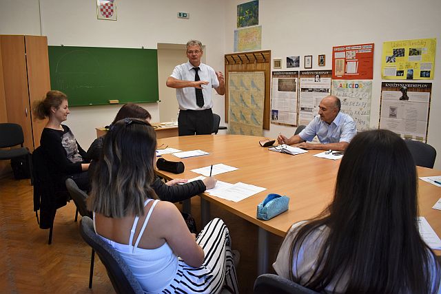 Előadáson vettek részt a hallgatók.