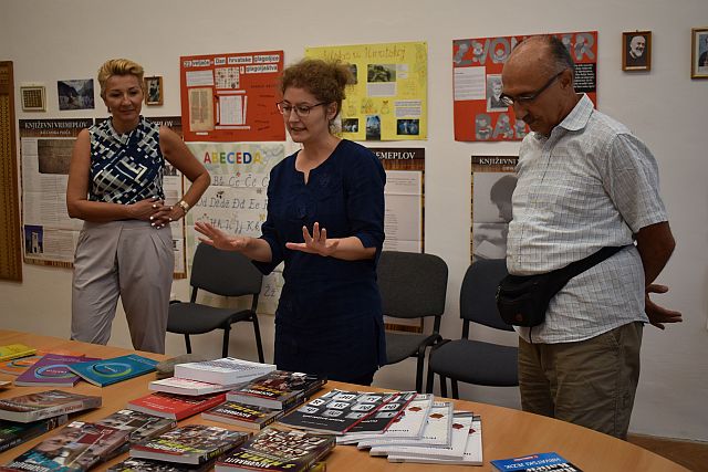 A könyvek megtekintése.