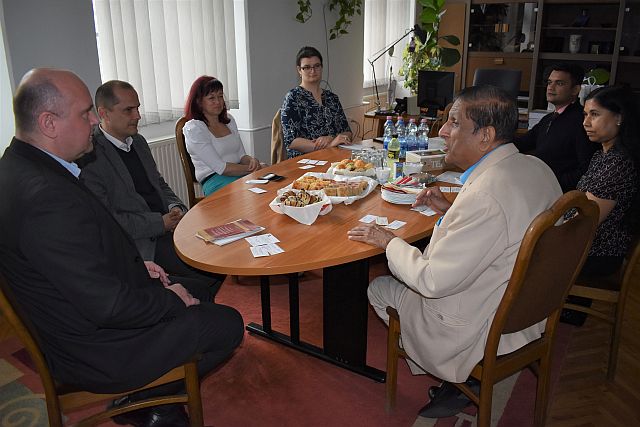 Tárgyalás a Sri Lanka-i delegációval.