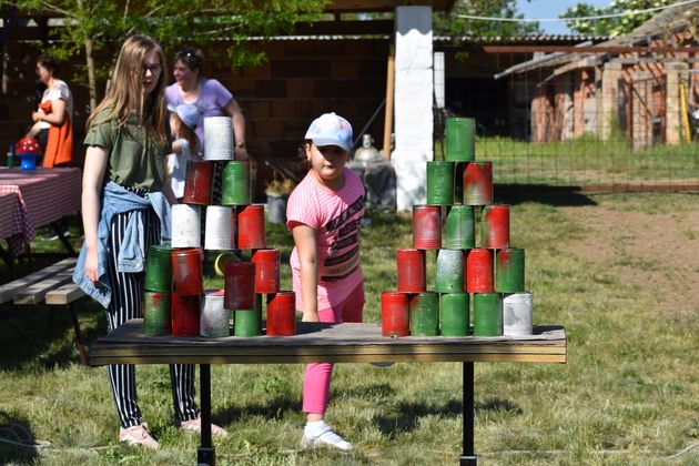 Akadálypálya várta a gyerekeket.