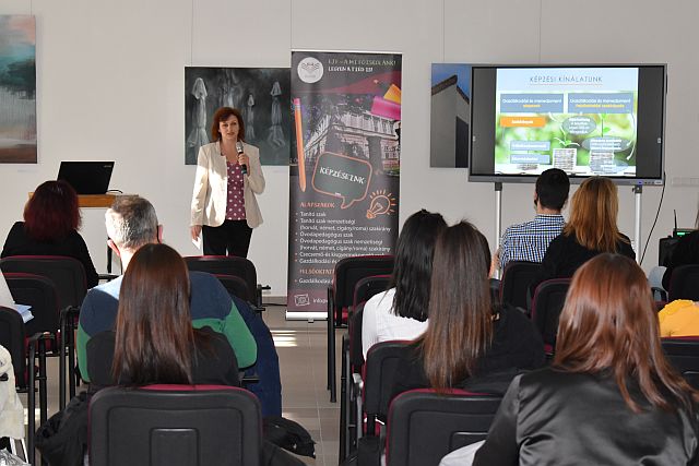Szűcsné Tóth Zsuzsanna tájékoztatója.