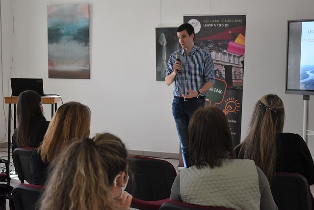 Künsztler László a Hallgatói Önkormányzatot képviselte a rendezvényen.