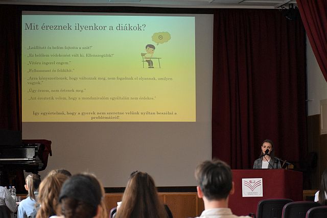 Zsifkovics Nikolett II. évfolyamos tanító szakos hallgató előadása.