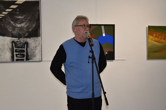 Dr. Marczin István a Kortárs Galéria kurátora.