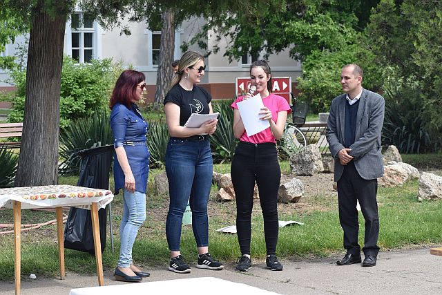 A főzőverseny eredményhirdetése.