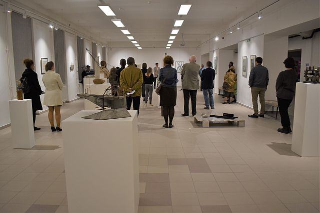 Szabó Áron szobrászművész kiállítása.