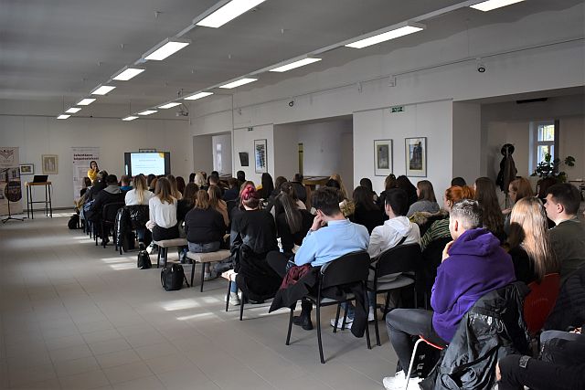 Sokan érdeklődtek az EJF iránt.