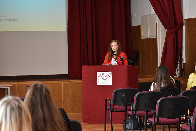 Törkő Petra III. évfolyamos német nemzetiségi óvodapedagógus szakos hallgató.