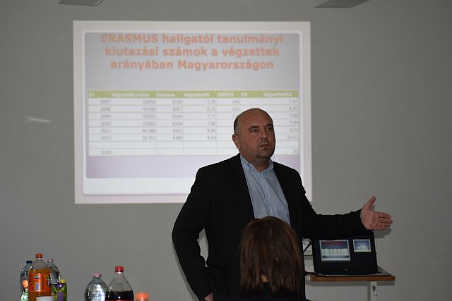 Pajrok Andor előadása a programon.