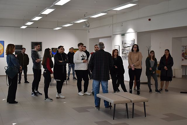 Kurátori tárlatvezetés a Kortárs Galériában