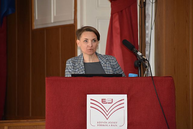 Bánhidi Andrea előadása.