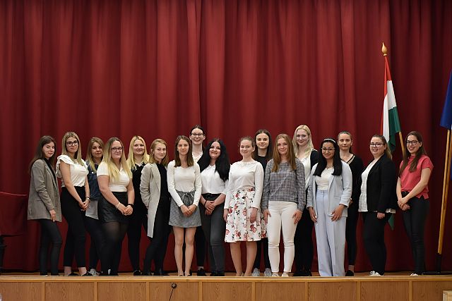 Hangos tehetségek - szakkollégiumi program