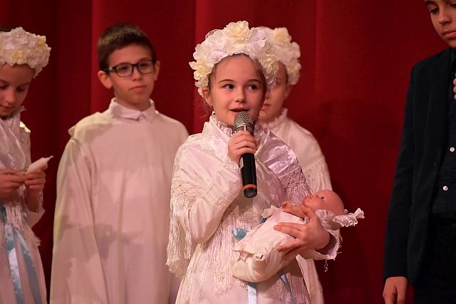 Karácsonyi műsor az EJF-en.