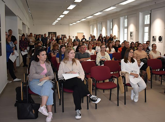 Alkalmassági vizsga és motivációs beszélgetés az EJF-en.