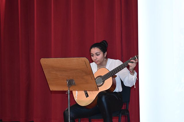 Karácsonyi műsor az EJF-en.