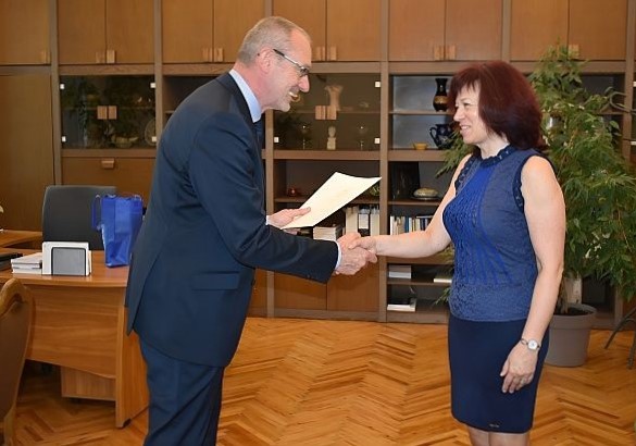 Rektori kinevezés átadása