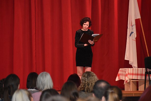 Karácsonyi műsor az EJF-en.