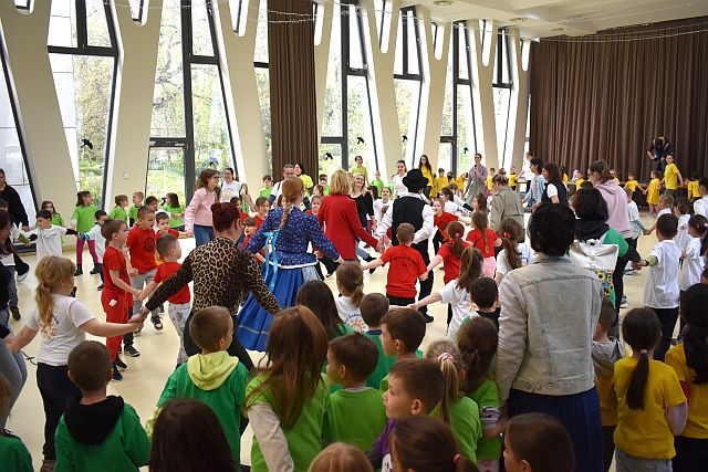 Mosolygós délelőtt az óvodásokkal.