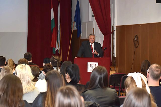 Veres Pál előadása az EJF-en.