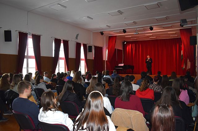 Tavaszi hangverseny az EJF-en.