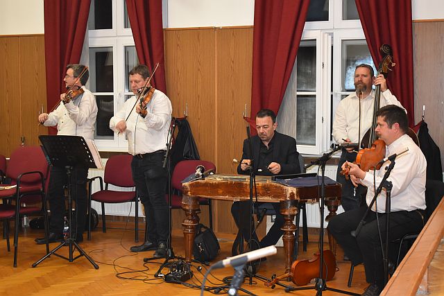 Bemutatkozott a Duna Népzene-Néptánc Tanoda az EJF-en