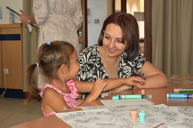 A szoptatás világnapja alkalmából szervezett városi eseményen segédkeztek hallgatóink.