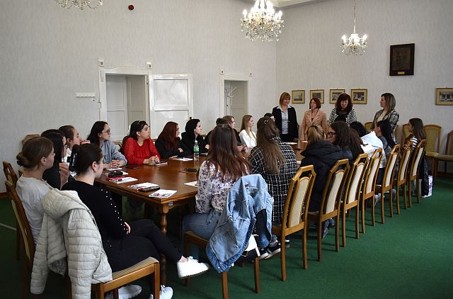 Kárpátaljai vendéghallgatók tettek látogatást a bajai főiskolán.