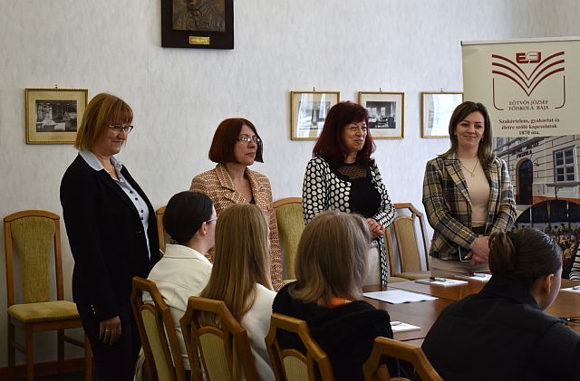 Kárpátaljai vendéghallgatók tettek látogatást a bajai főiskolán.