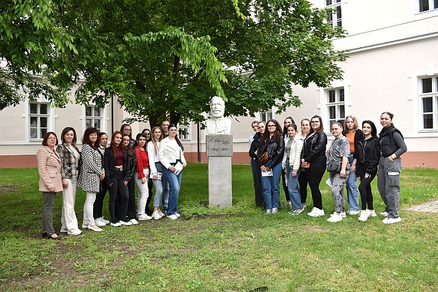 Kárpátaljai vendéghallgatók tettek látogatást a bajai főiskolán.