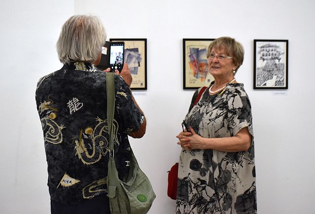 Kiállításmegnyitó és díjátadó ünnepség a Kortárs Galériában.