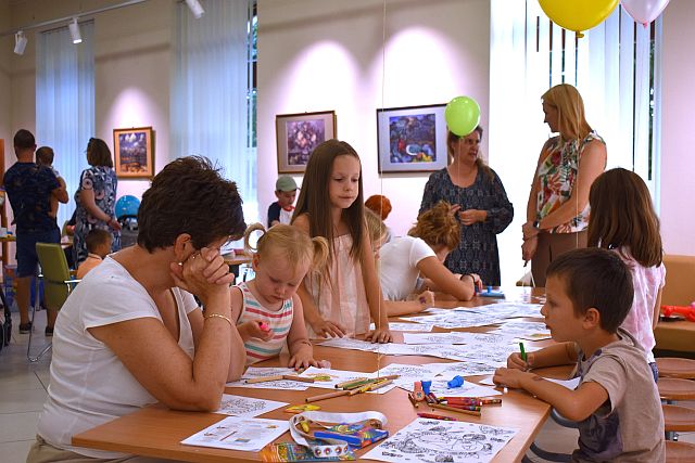 A szoptatás világnapja alkalmából szervezett városi eseményen segédkeztek hallgatóink.