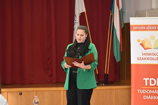 Szép magyar beszéd verseny intézményi előválogató.