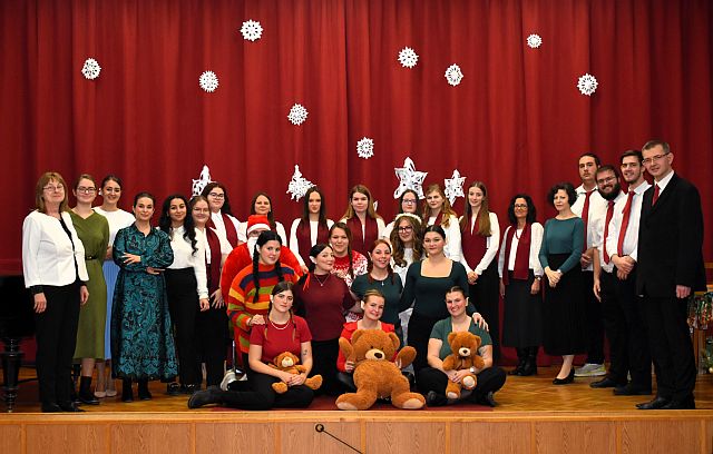 2025. évi karácsonyi műsor a főiskolán.