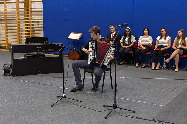 Tanévnyitó és díszdiploma-átadó ünnepség az EJF-en.