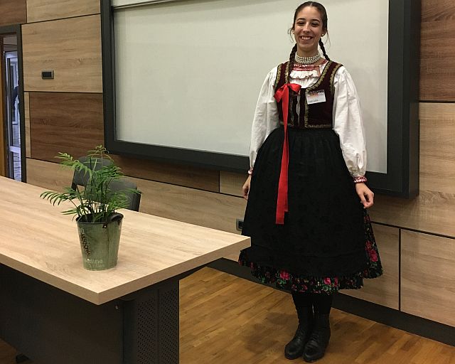 Csapó Zsófia, IV. éves tanító szakos hallgató Újvidéken.