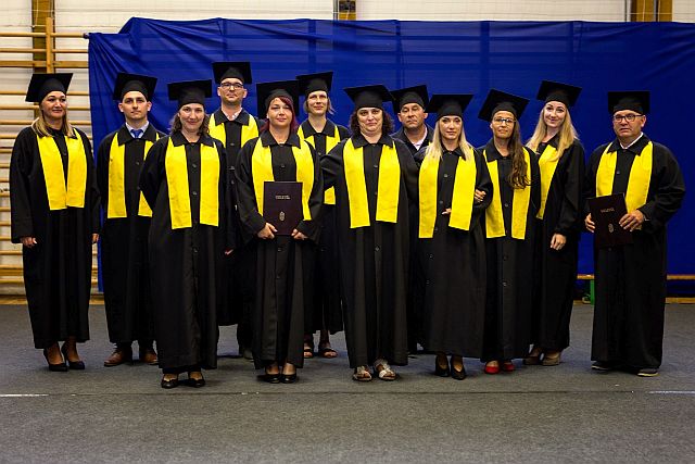 Gazdálkodási és menedzsment alapszakon végzett hallgatóink a Diplomaátadó ünnepségen.