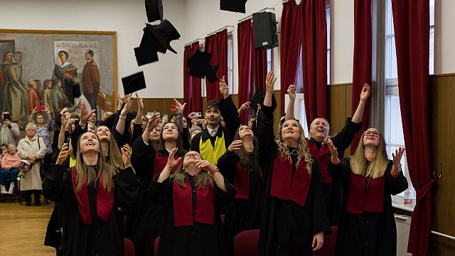 Diplomaátadó ünnepség az EJF-en.