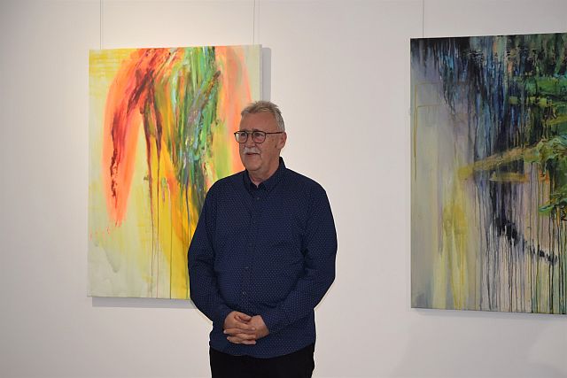 Dr. Marczin István a Kortárs Galéria kurátora.