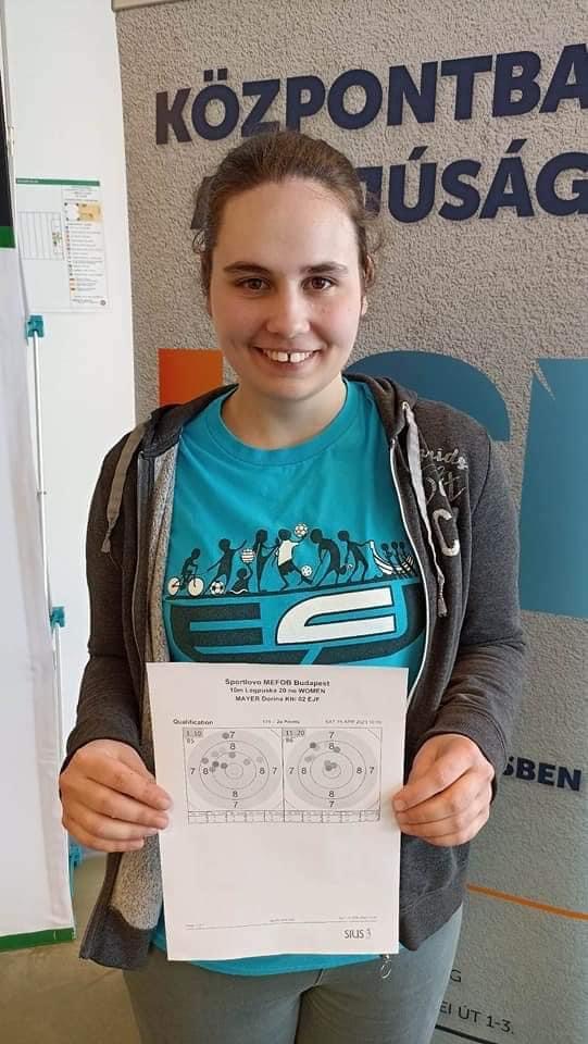 Mayer Dorina Kitti a Sportlövő MEFOB-on.