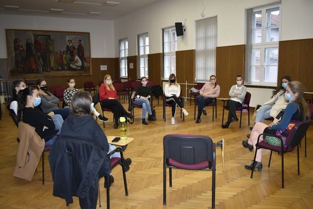 Hallgatók a foglalkozáson.