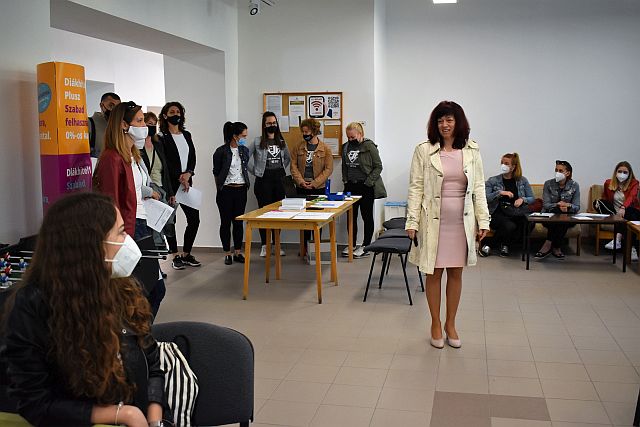 Az EJF rektora köszöntötte a leendő hallgatókat.