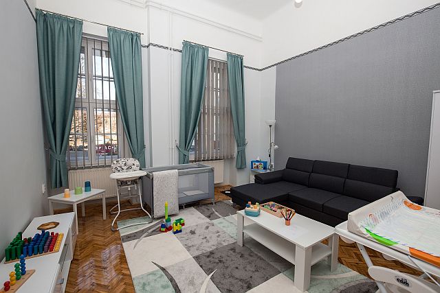 Baba-mama szoba az EJF-en