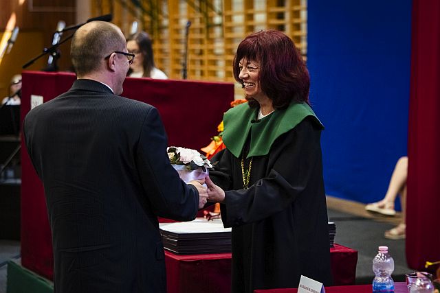 Nyári diplomaátadó ünnepség