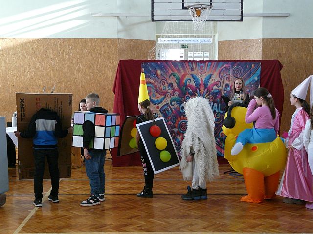 Farsang a Bajai Szentistváni Általános Iskolában.