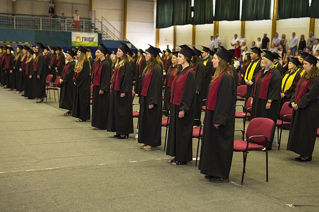 Végzett hallgatók az ünnepségen.