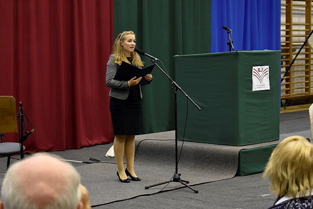 Törkő Petra szavalata.